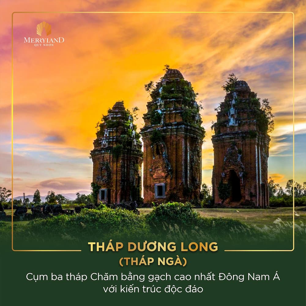 𝐓𝐡𝐚́𝐩 𝐃𝐮̛𝐨̛𝐧𝐠 𝐋𝐨𝐧𝐠 (𝐭𝐡𝐚́𝐩 𝐍𝐠𝐚̀): Cụm ba tháp Chăm bằng gạch cao nhất Đông Nam Á với kiến trúc độc đáo