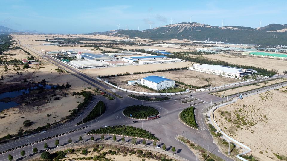 Bình Định vừa có thêm 4 dự án thuộc lãnh vực công nghiệp tổng vốn gần 300 tỷ đồng.